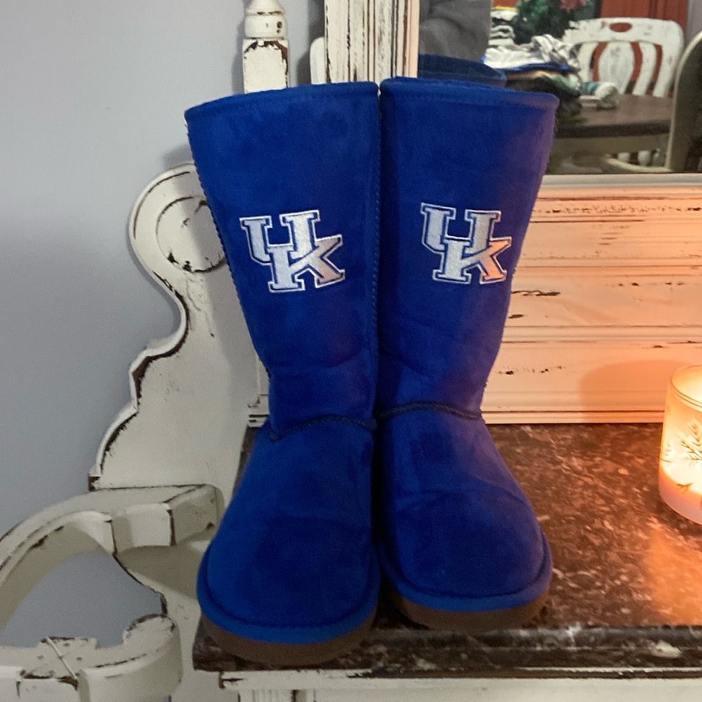 University of Kentucky boots UK